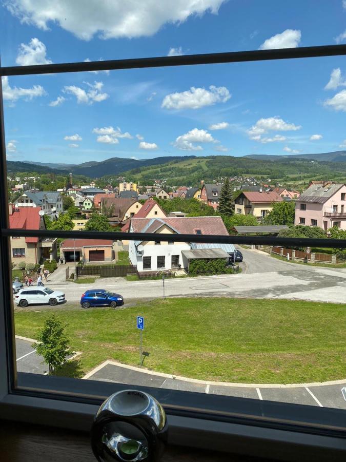 Deluxe Apartman Lisci Kopec Vrchlabí Buitenkant foto